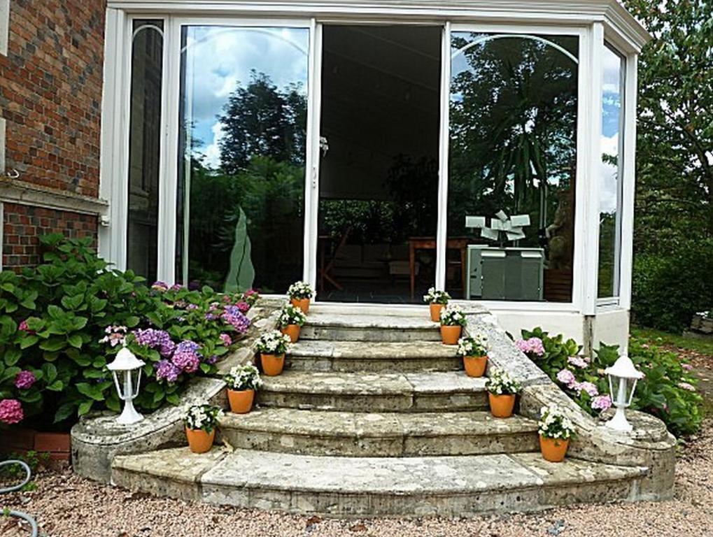 Chambres D'Hotes Du Haras De Coddes Cercy-la-Tour Exterior foto